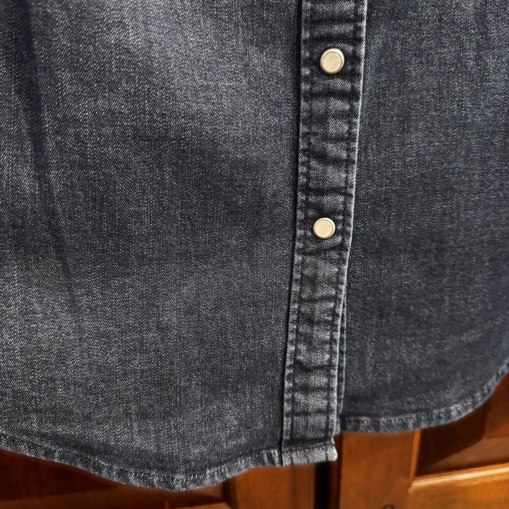 Levi’s Women's Indigo Denim Western Snap Shirt Tailored Fit XS - Picture 8 of 12